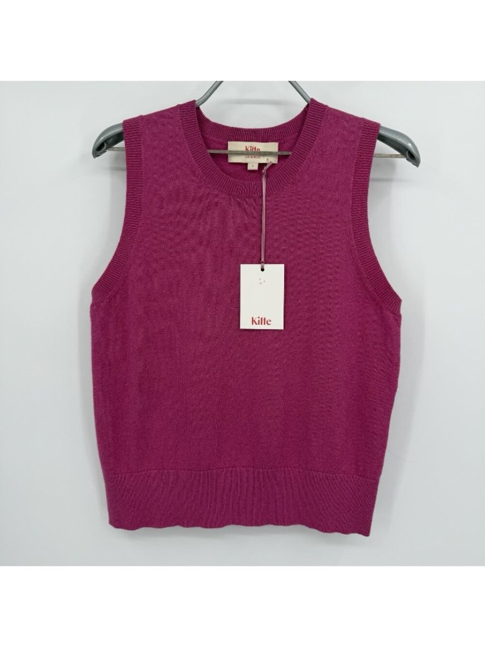 Kilte Collection Carrie Cotton Cashmere Sleeveless Sweater Tank in Fuchsia 1/S